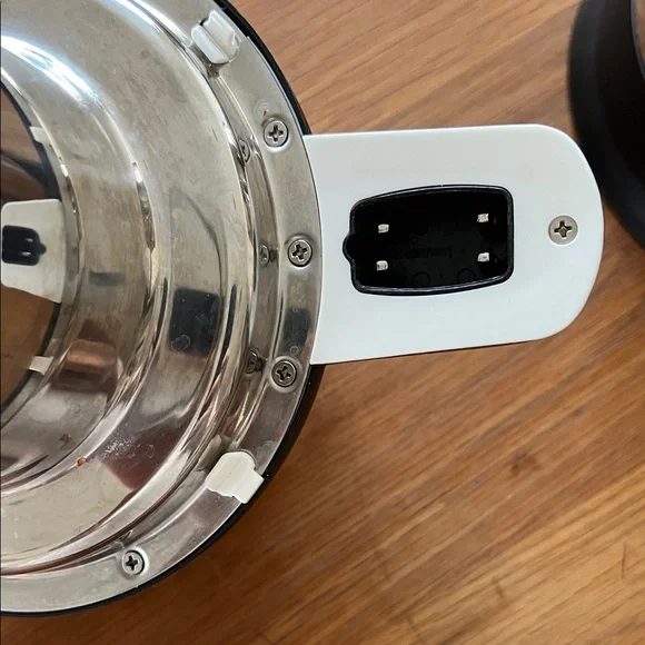 Black Electric Kettle - Picture 8 of 10